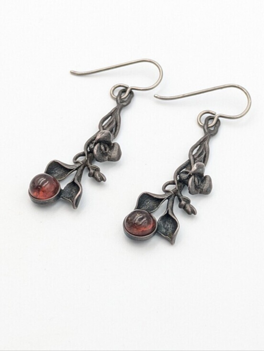 Vintage MCM mid-century modern Danish amber flower dangle earrings
